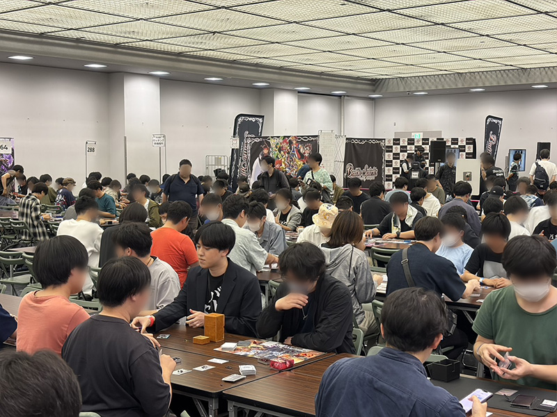 会場