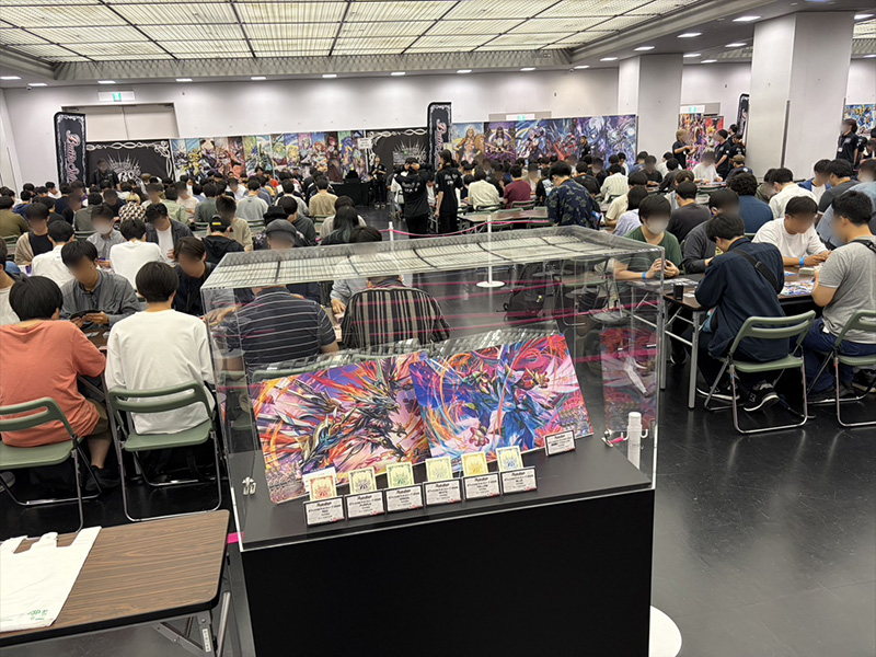 会場